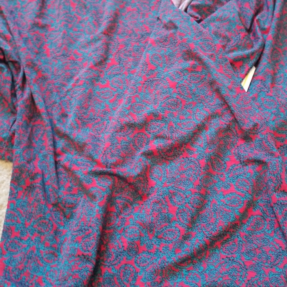 Lularoe lindsay